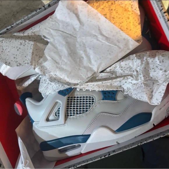 Jordan Sneakers in Blue and White